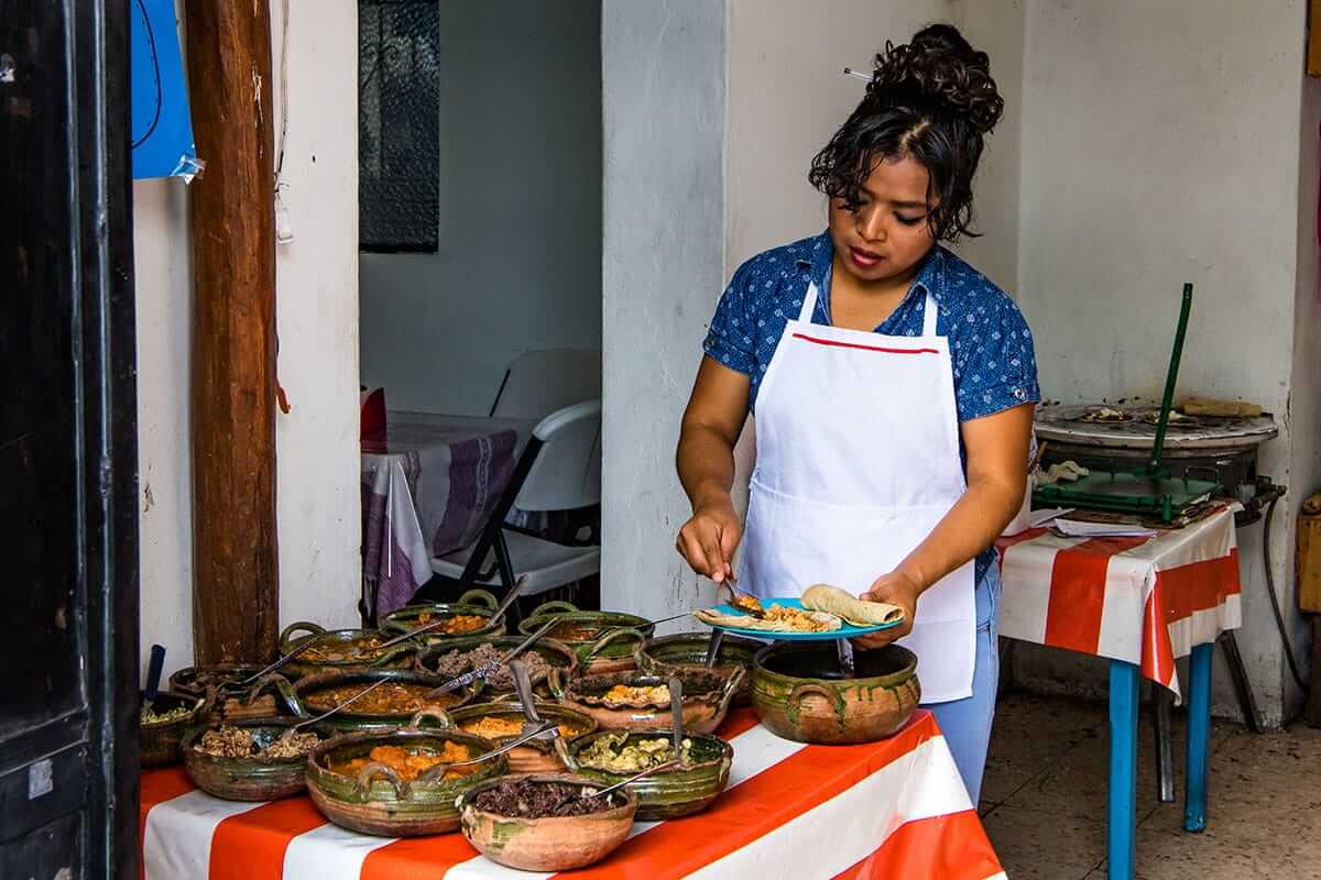 Bazaar with music