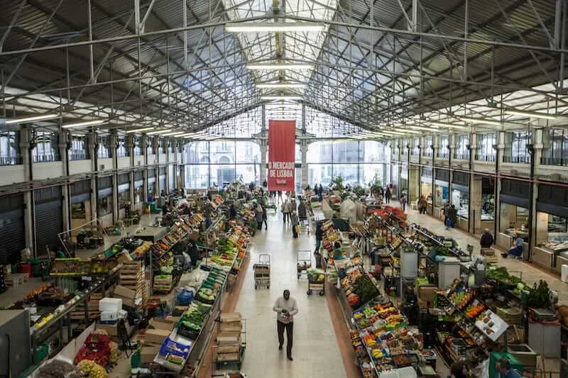 Bazaar with music