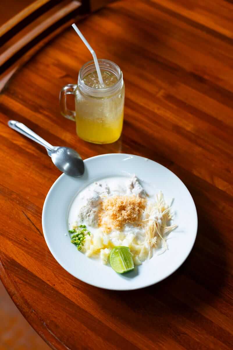 Bazaar with music