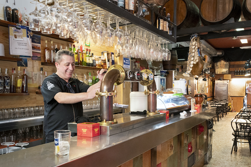 Bar Bodega Gol, Barcelona, photo by Paula Mourenza