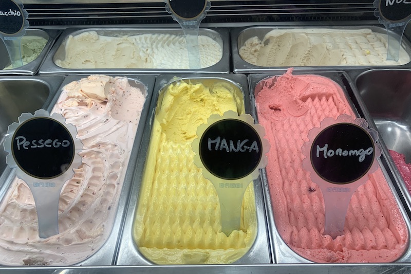Some of the fruit-based ice creams at Valenciana in Setúbal, photo by Célia Pedroso