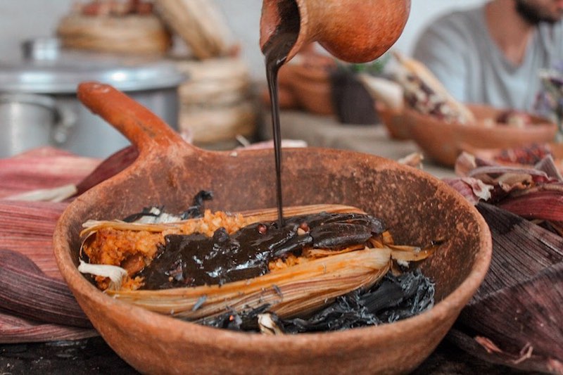 工芸品 Mexico dish Amazon.com: The Curated Pantry Hand Painted Jicara Gourd Bowl for