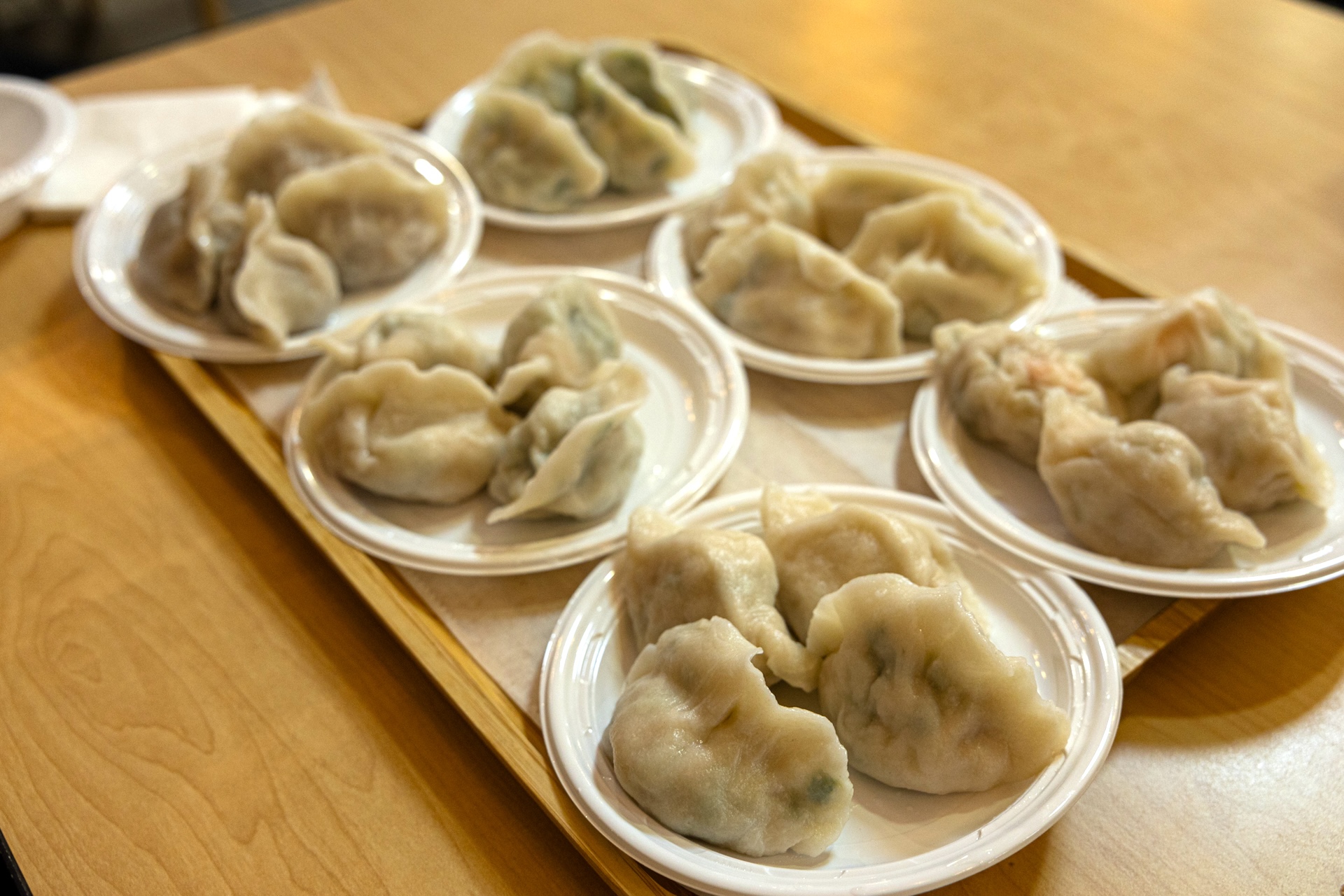 ちりめん本24 小泉八雲訳 Old Woman Lost Dumpling Fresh Fish Dumplings in Flushing - Culinary Backstreets